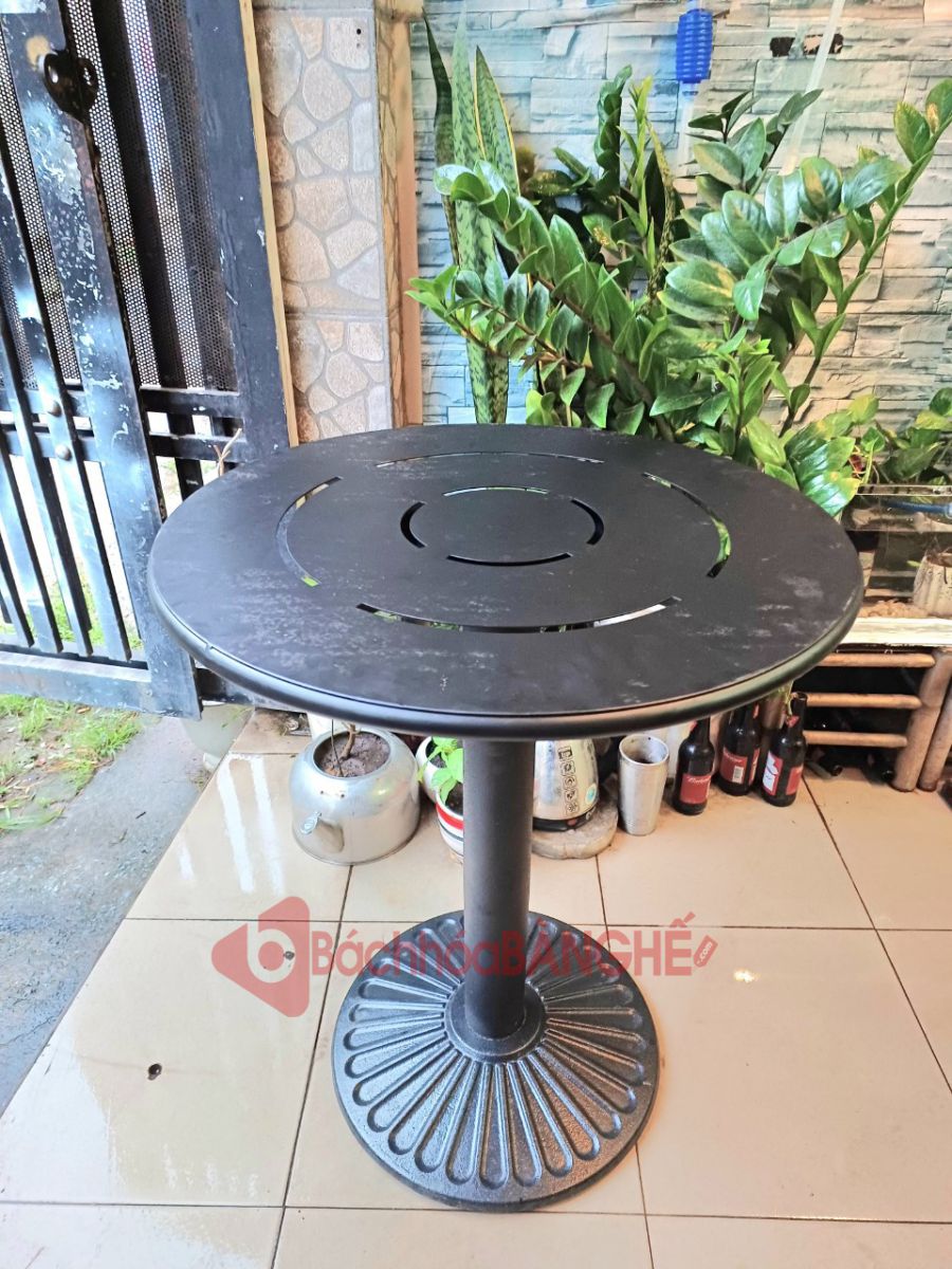 Bàn tròn cafe decor mặt tôn chân gang BS92