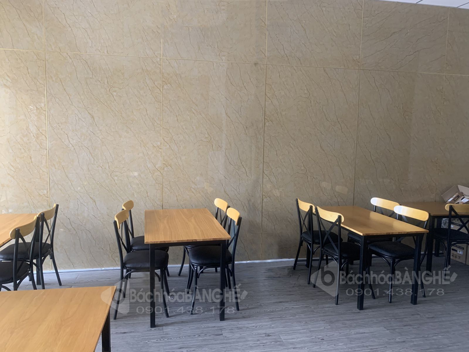 Bộ bàn ghế quán ăn nhà hàng căn tin mặt gỗ chân sắt 203